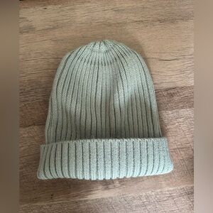 Brandy Melville Beanie